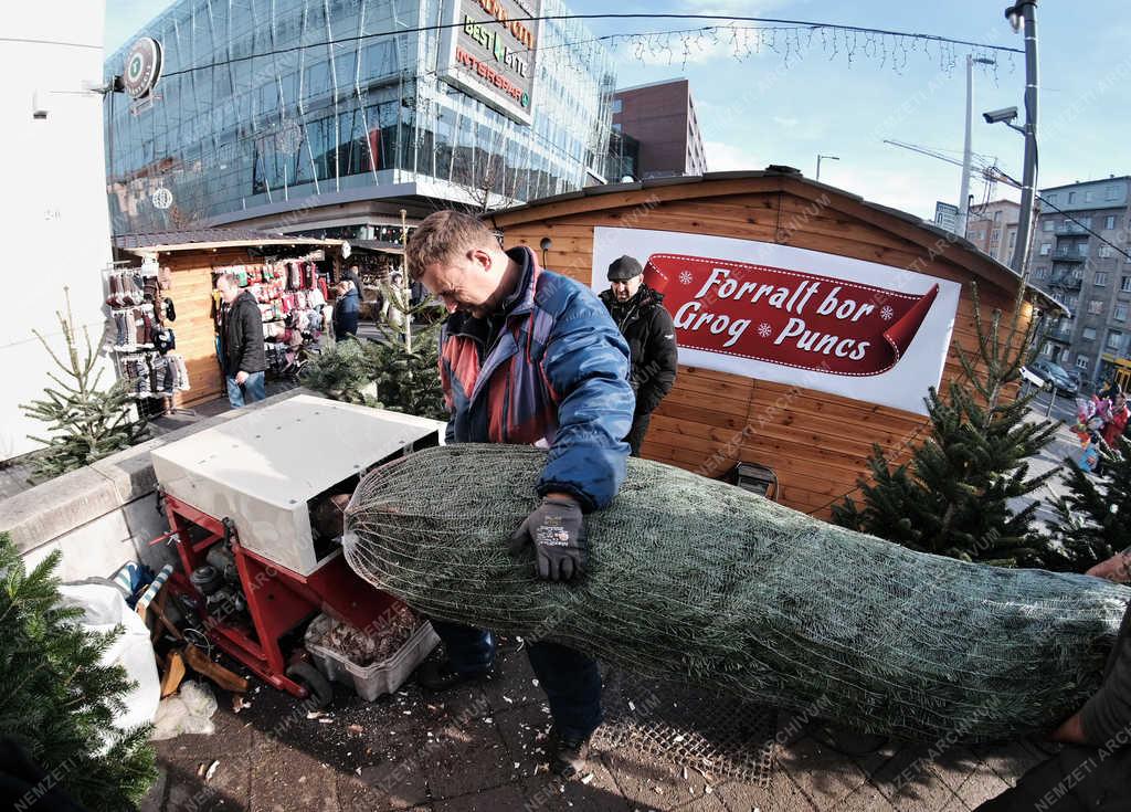 Kereskedelem - Budapest - Adventi ünnepi vásár