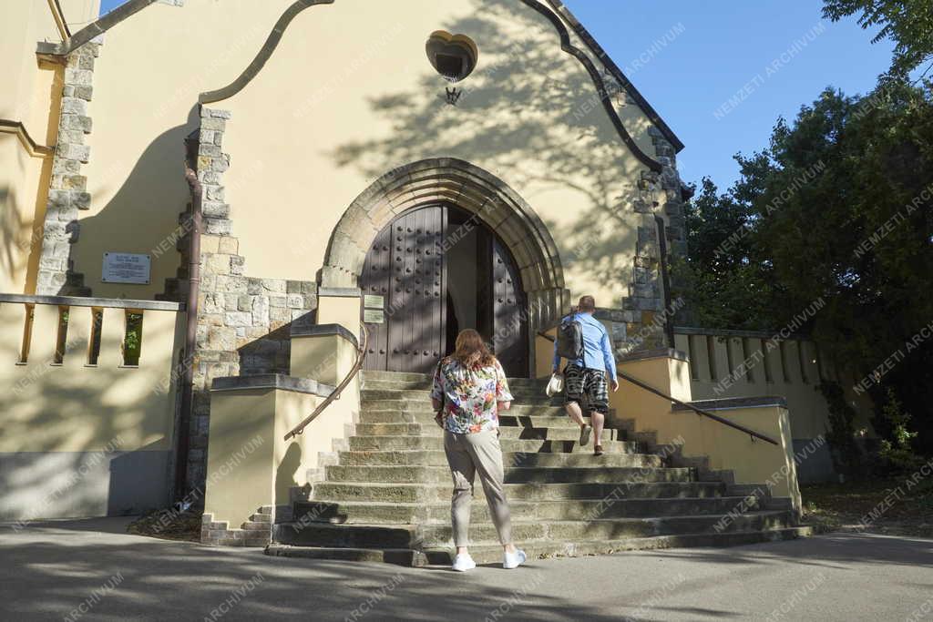 Egyház - Budapest - Lengyel nemzetiségi templom Kőbányán