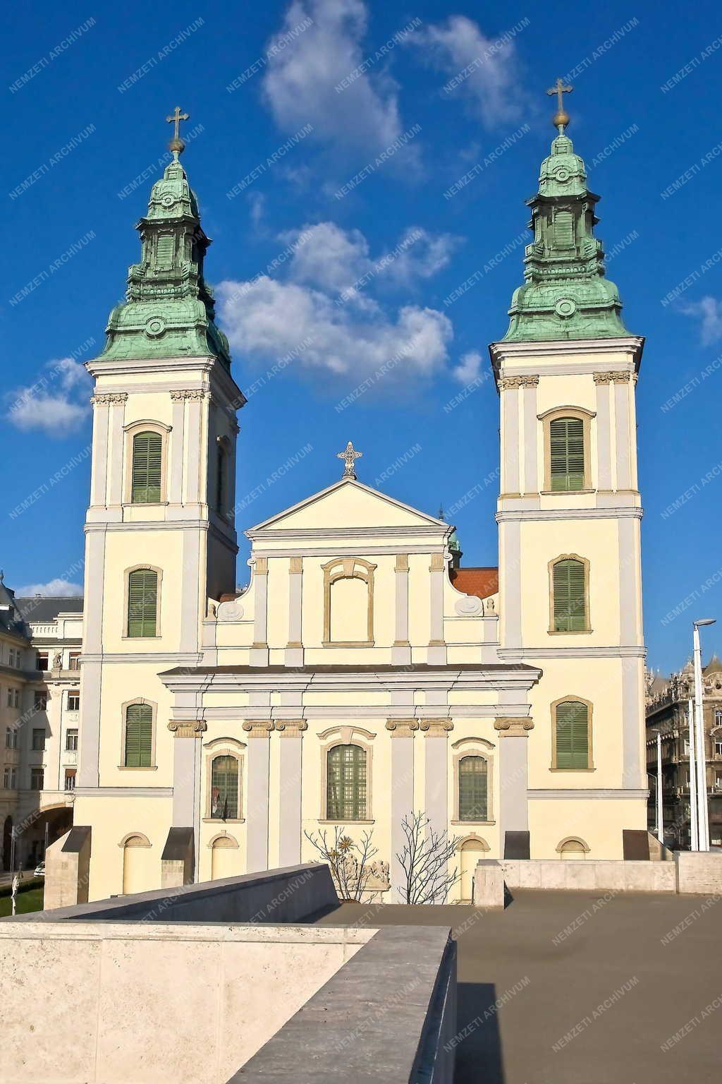 Egyházi épület - Budapest -  Nagyboldogasszony Főplébánia 