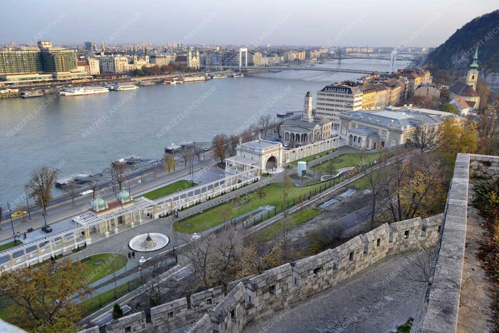 Műemlék - Budapest - A Várkert Bazár