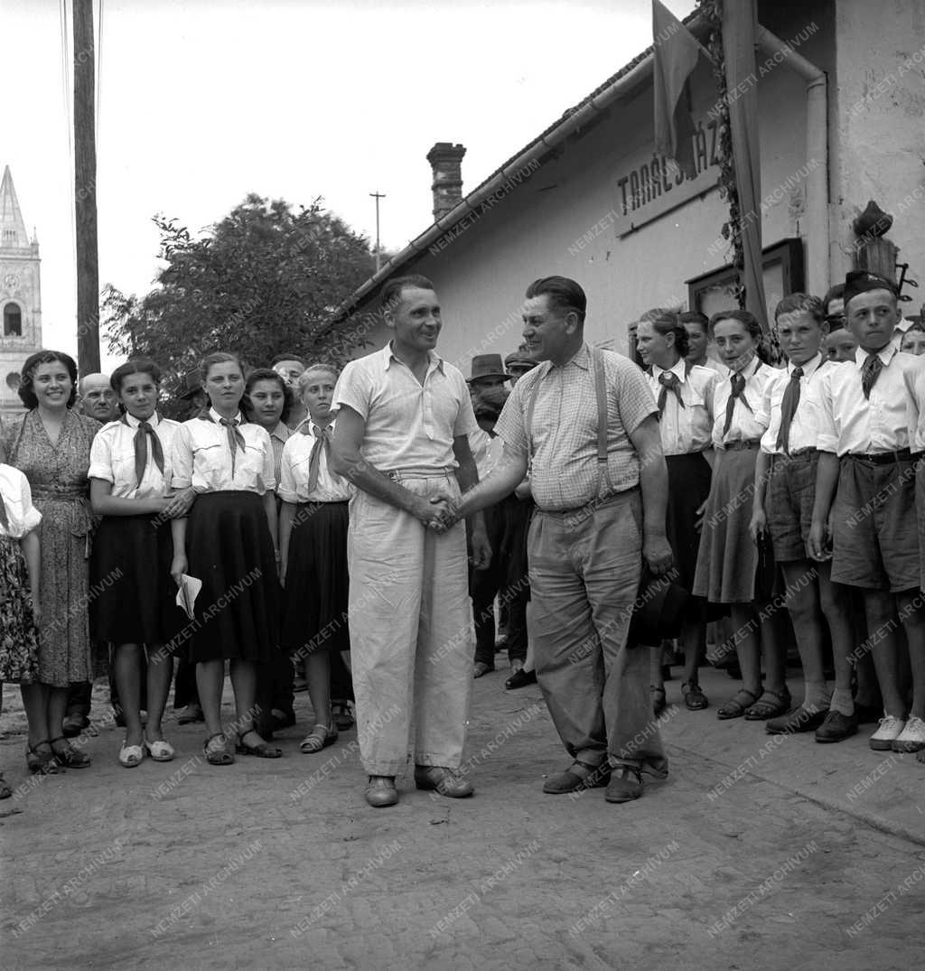 Belpolitika - Mezőgazdaság - Gabona-beszolgáltatás  