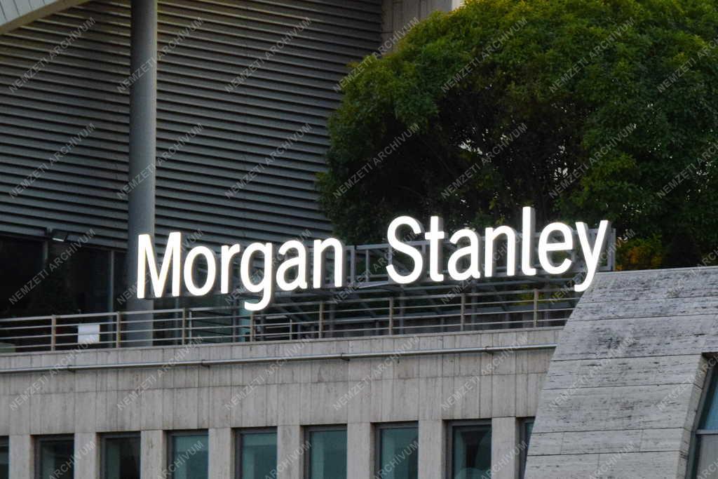 Pénzügy - Budapest - Morgan Stanley Magyarország Elemző Kft. székháza