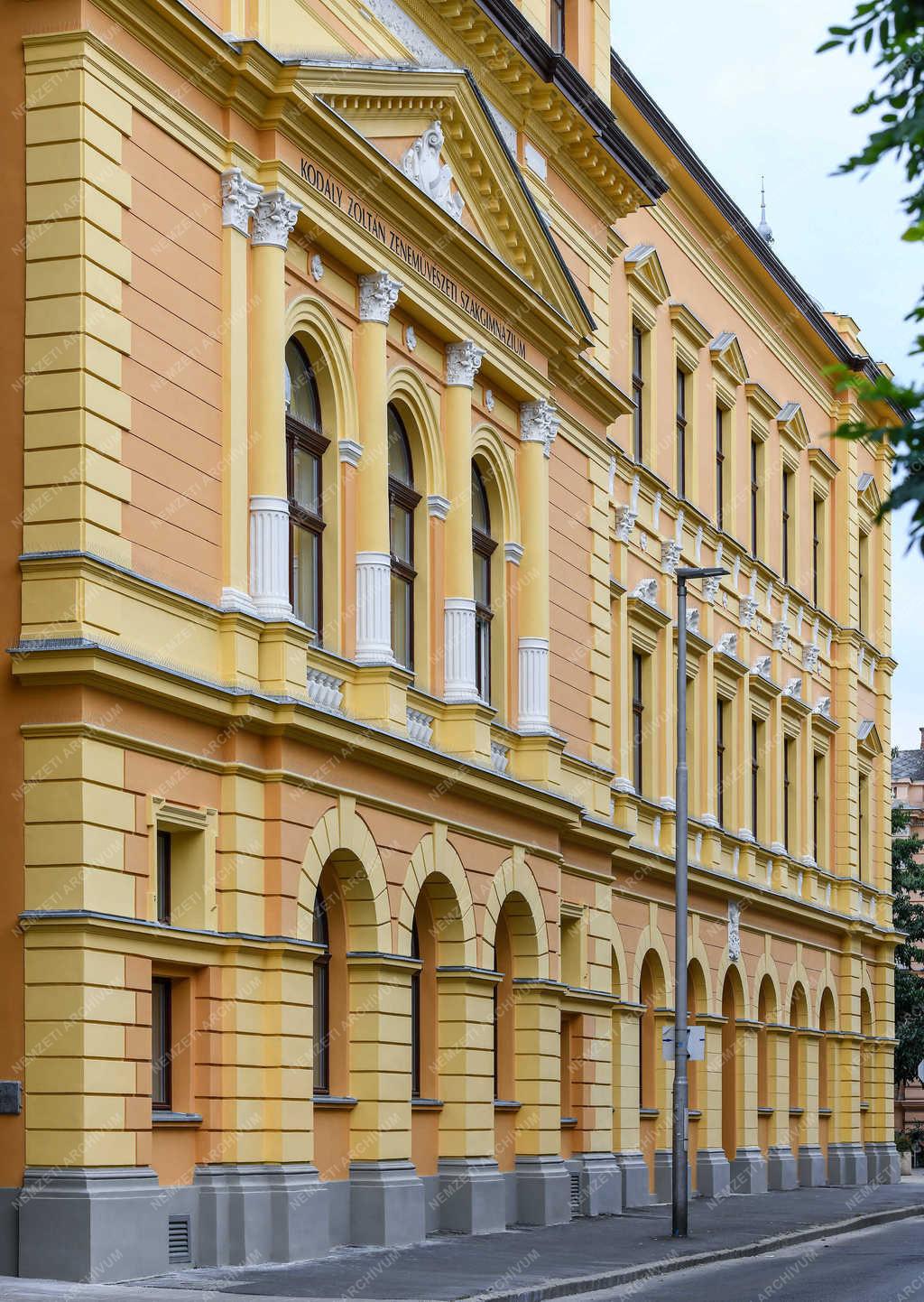 Műemlék épület - Debrecen - Debreceni Zenede