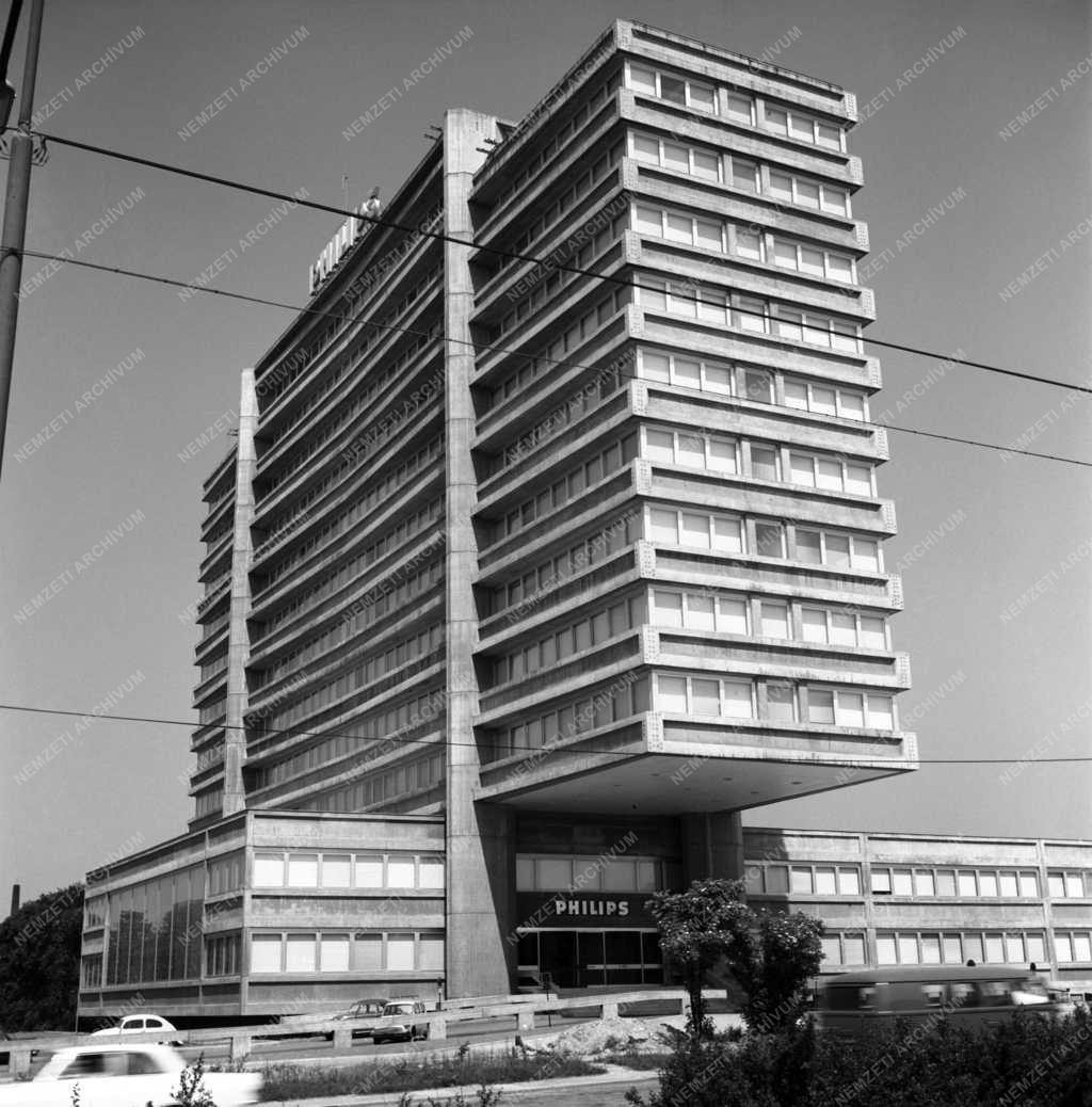 Városkép - Bécs - A holland Philips cég osztrák székháza 