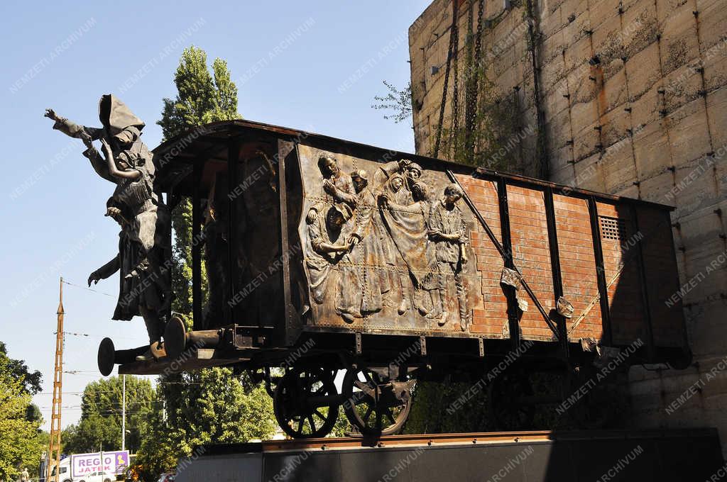 Emlékmű - Budapest - Málenkij robot-emlékhely