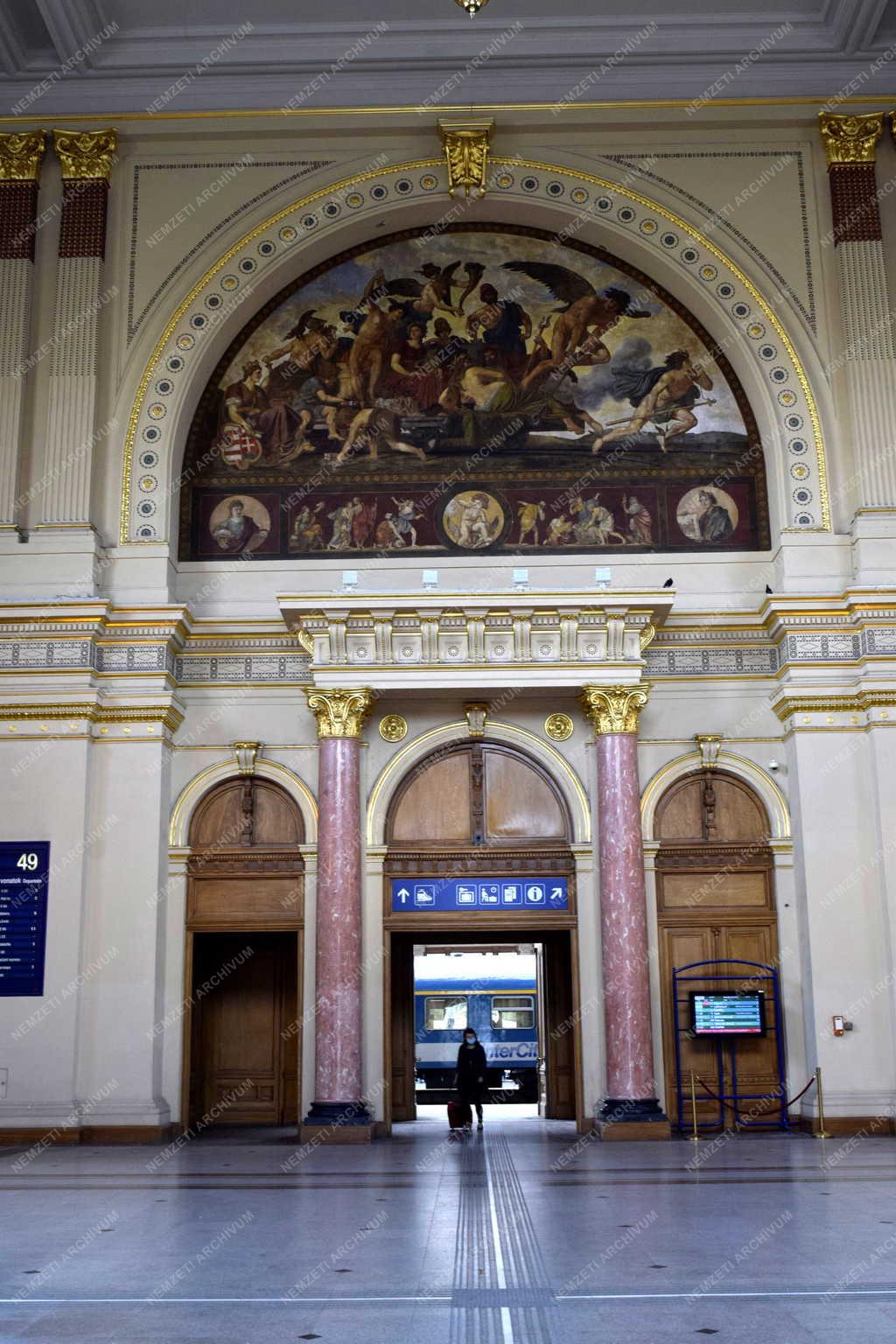 Közlekedés - Budapest - A Keleti pályaudvar  