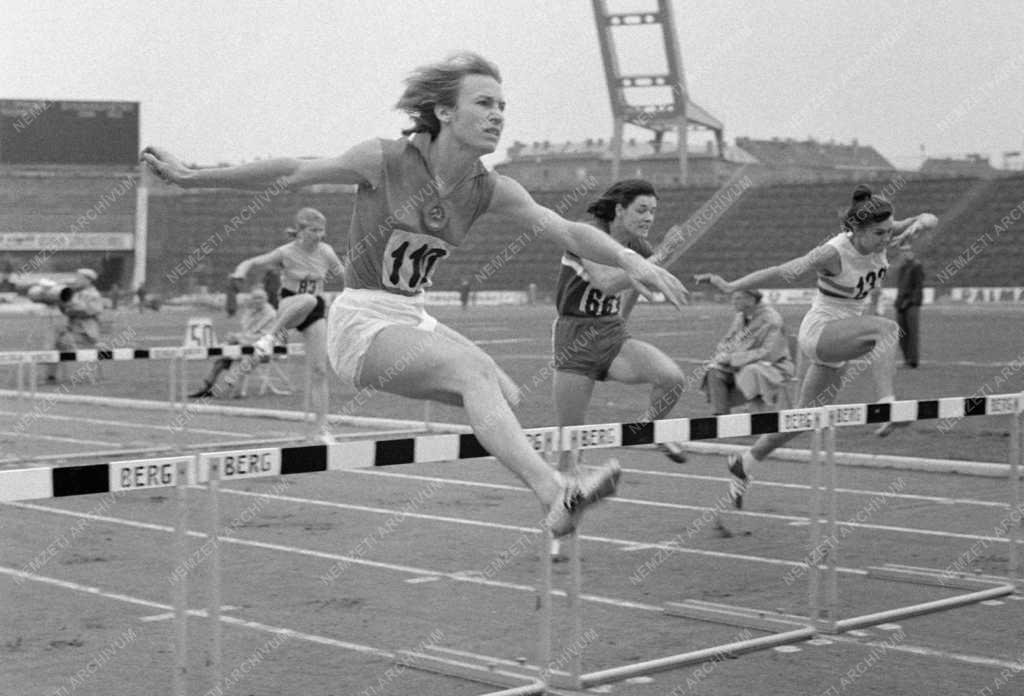 Sport - Az 1965-ös Universiade Budapesten 