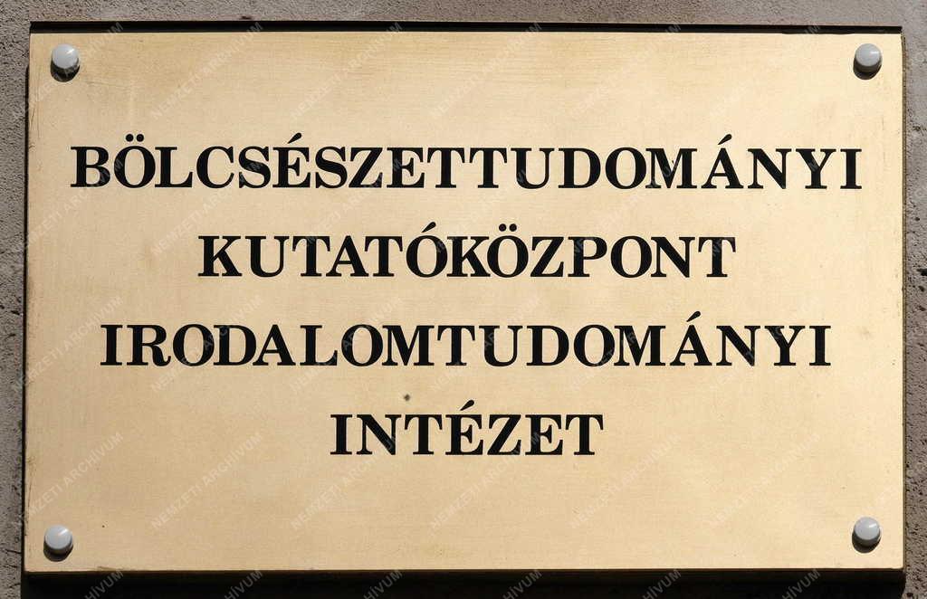 Oktatás - ELTE Eötvös József Collegium Budapesten