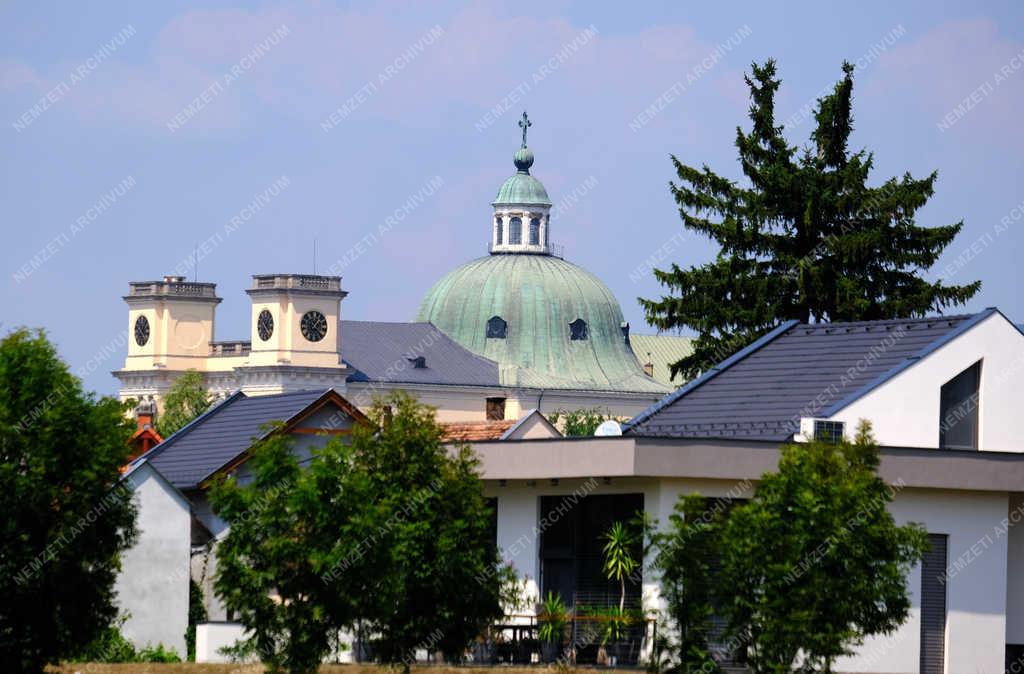 Városkép - Vác - Nagyboldogasszony-székesegyház