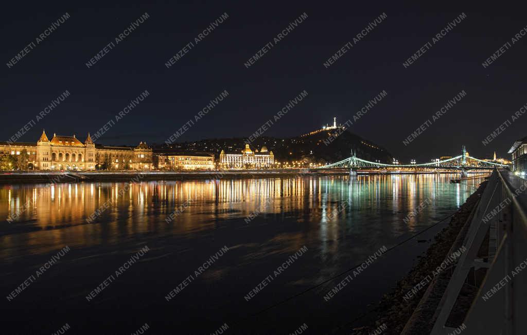 Esti városkép - Budapest - Dunai látkép