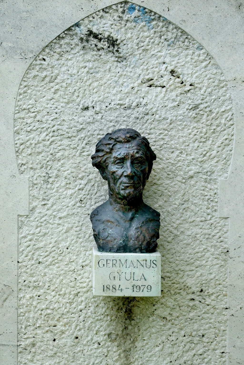 Műalkotás - Budapest -  Germanus Gyula mellszobra