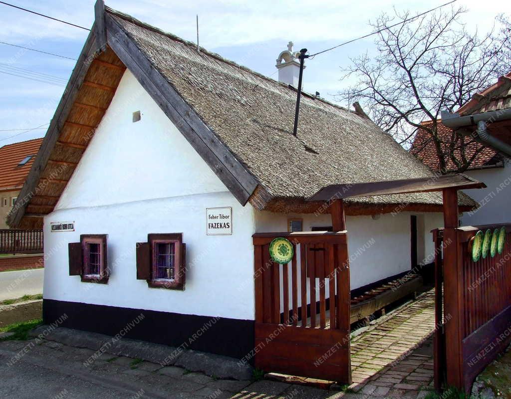 Épület - Mezőkövesd - Fazekas ház