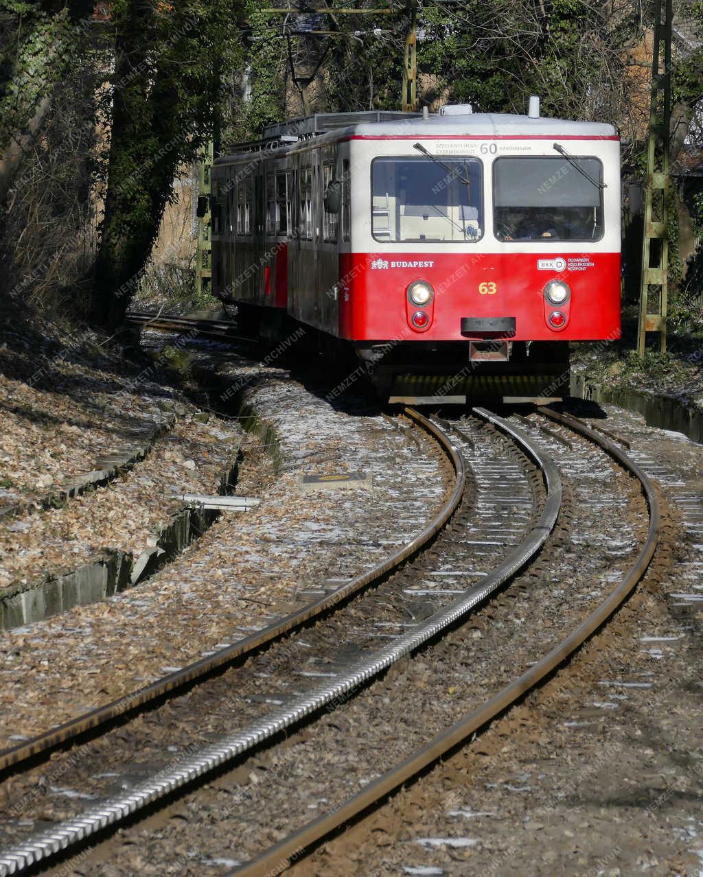 Közlekedés - Budapest - A Sváb-hegyi fogaskerekű