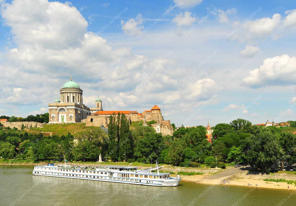 Esztergom - Városkép - Bazilika