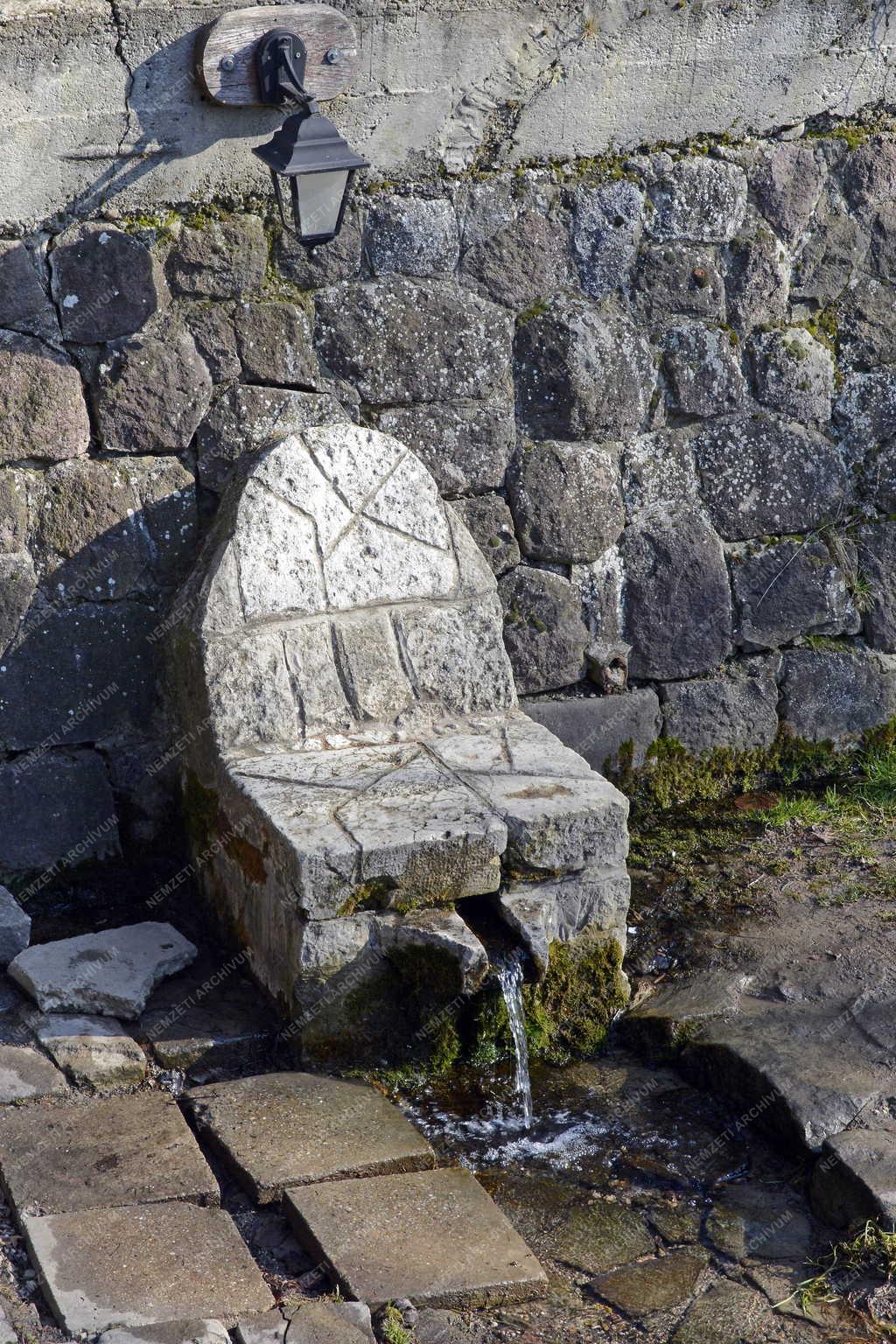 Természet - Zebegény - Erzsébet-forrás