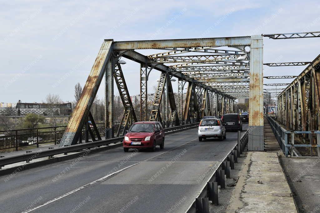 Közlekedés - Budapest - Gubacsi híd