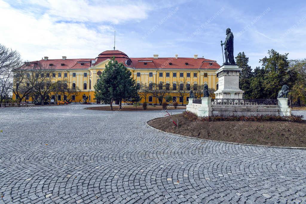 Műemlék épület - Nagyvárad - Püspöki palota