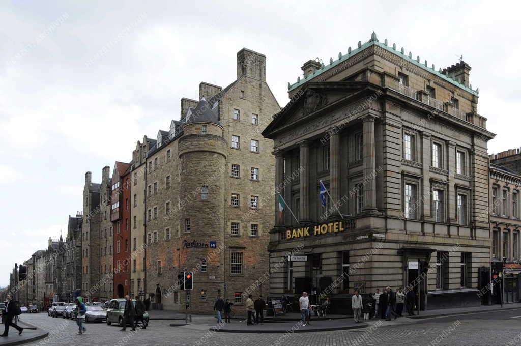 Edinburgh - High Street 