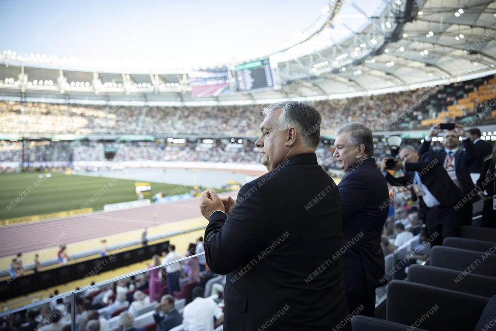 Orbán Viktor a Nemzeti Atlétikai Központban