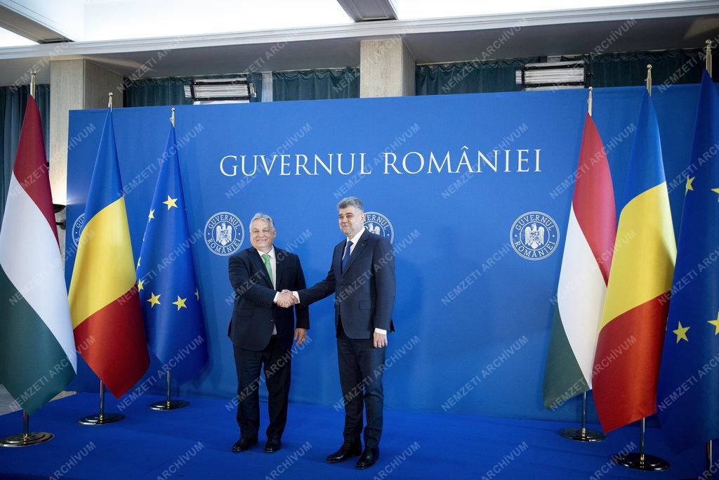Orbán Viktor Bukarestben