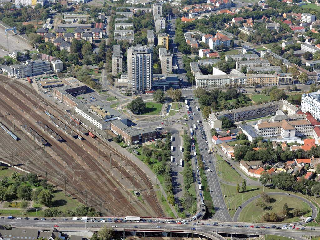 Közlekedés - Debrecen - Intermodális közlekedési központ