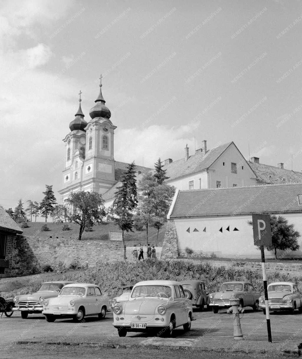 Városkép - Tihany - Bencés apátság