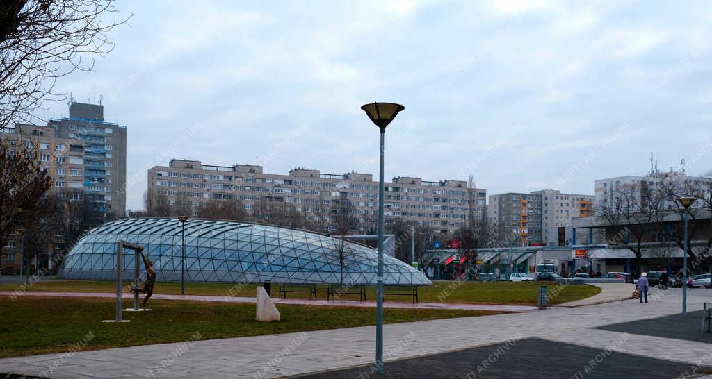 Köztéri szobor - Budapest - Grosics Gyula szobra