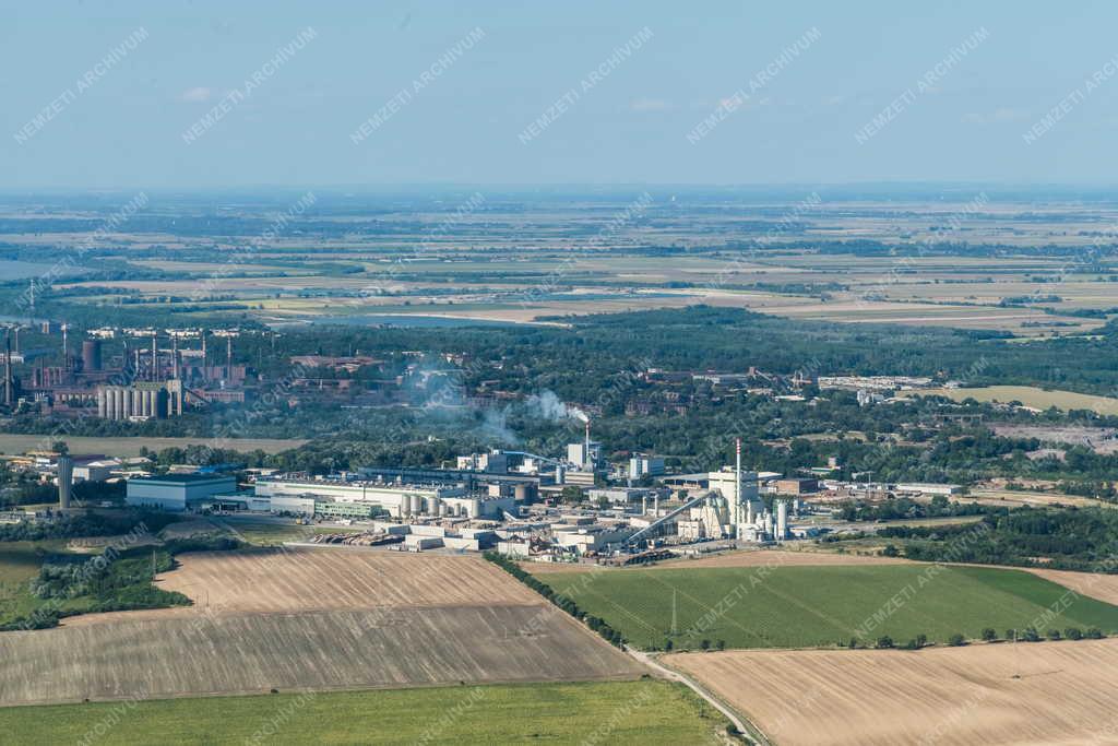 Városkép - Dunaújváros - Hamburger Hungaria Kft. 