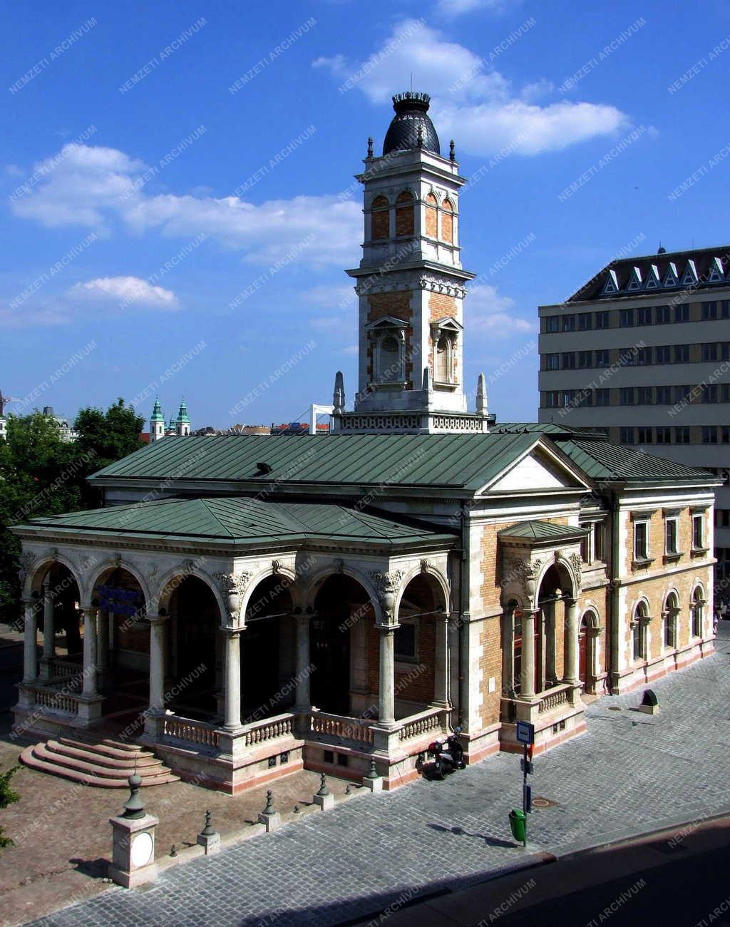 Budapest - A Várkert Kioszk