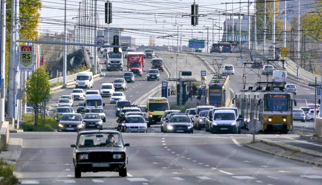 Közlekedés - Budapest - Kacsóh Pongrác úti felüljáró