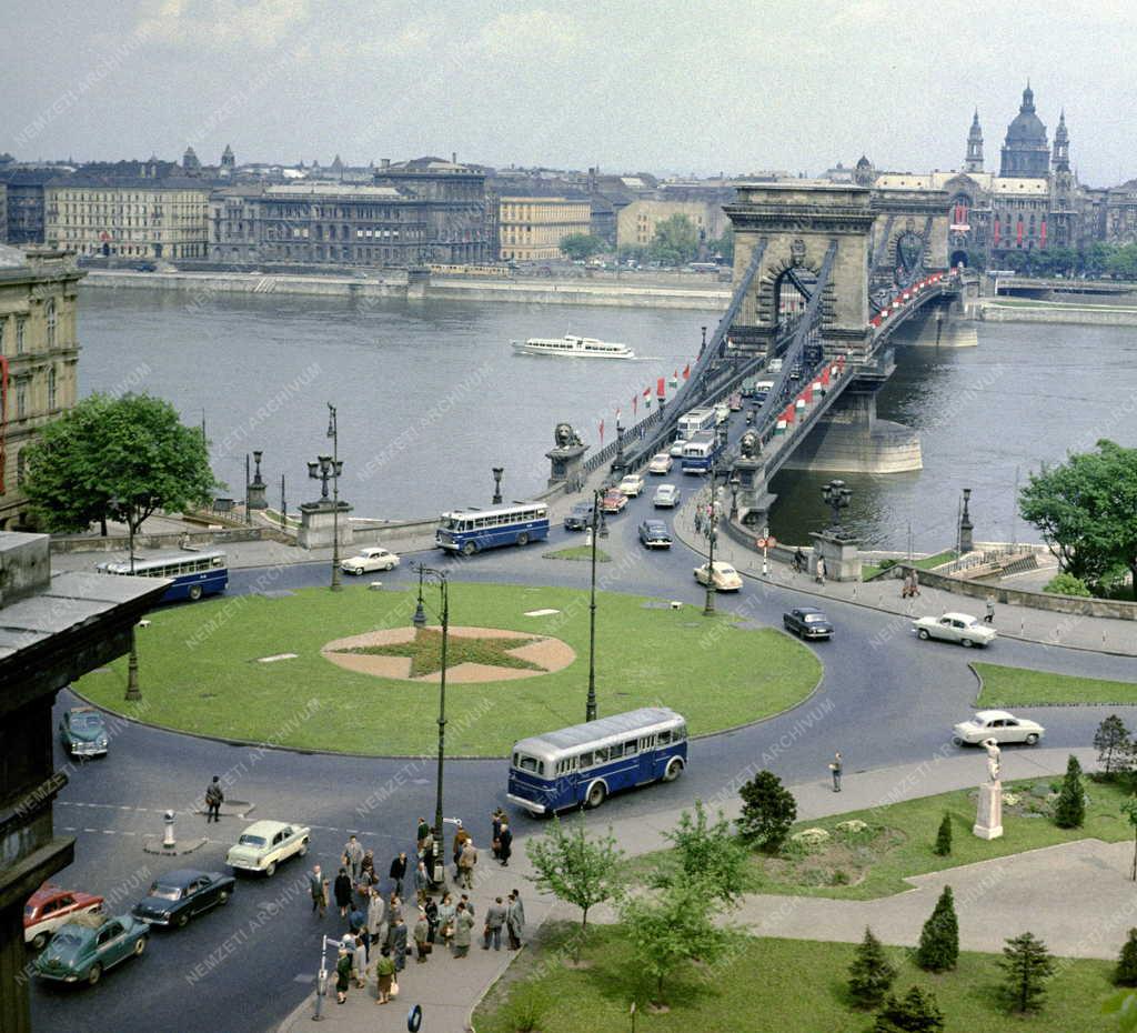 Budapest - Clark Ádám tér