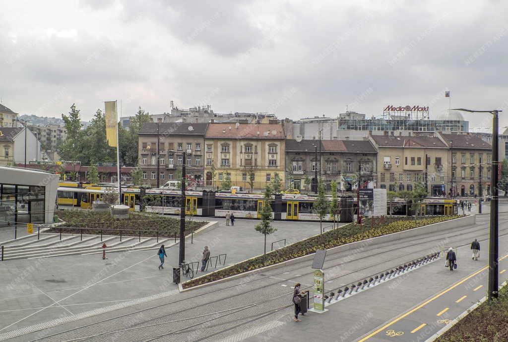 Városkép - Budapest - A felújított Széll Kálmán tér