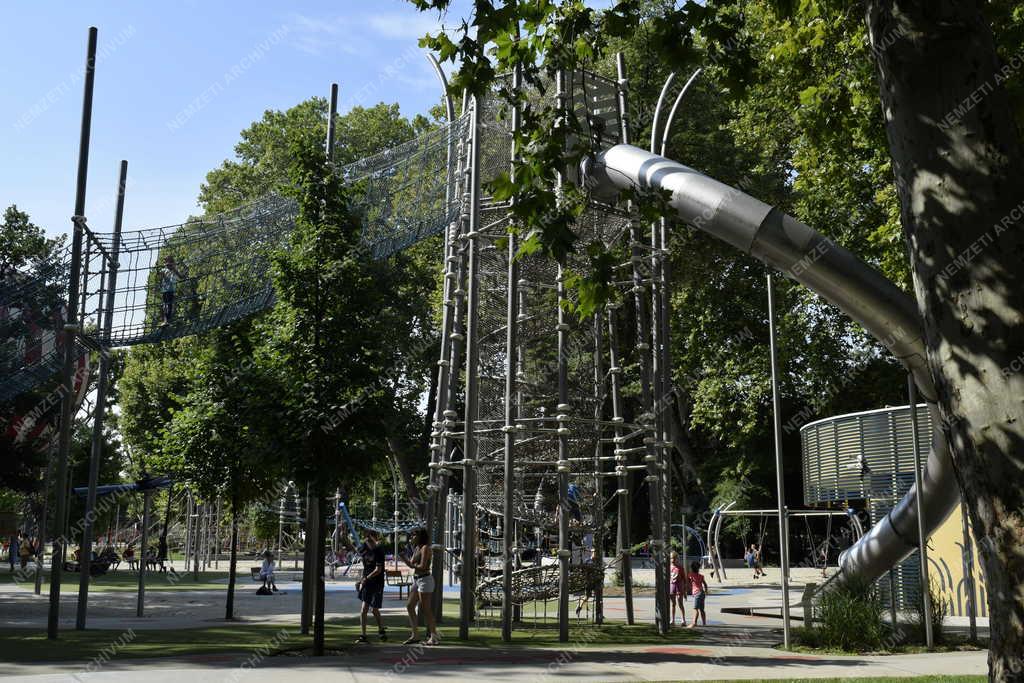 Szabadidő - Budapest - Városligeti Nagyjátszótér