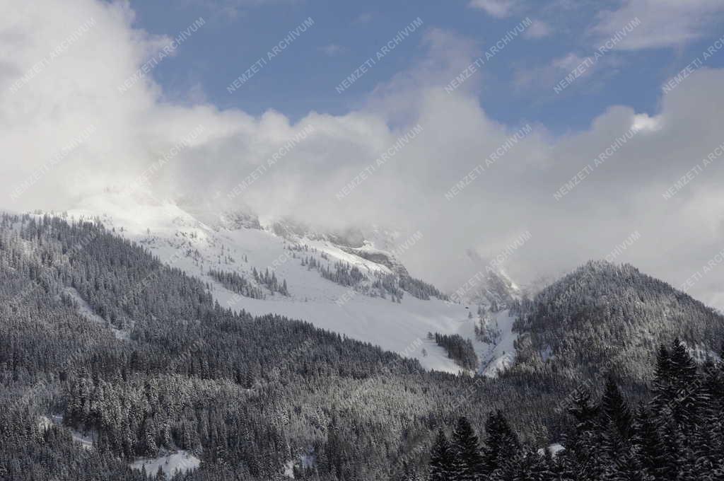 Tájkép - Alpendorf Dachstein West - Dachstein West hegylánc