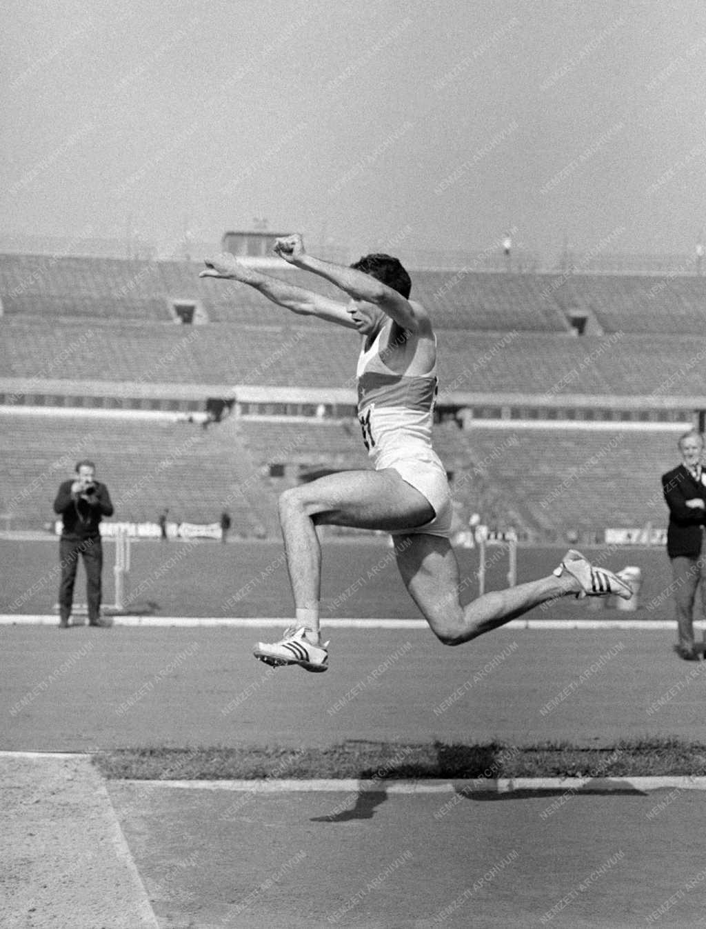 Sport - Az 1965-ös Universiade Budapesten 