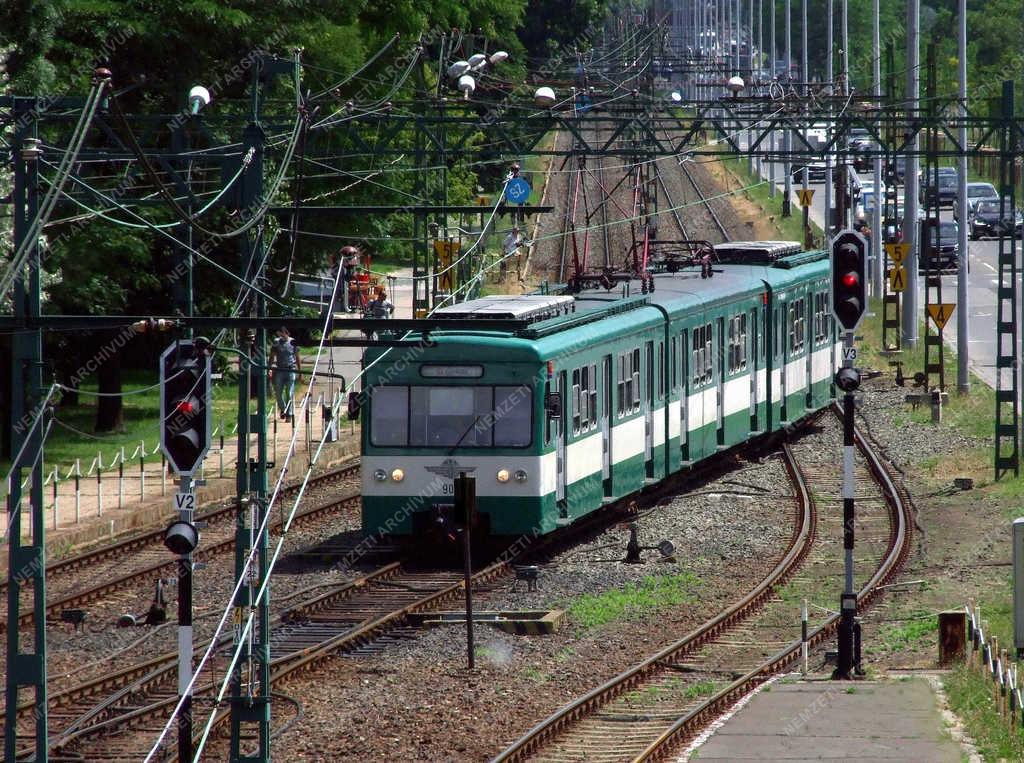 Közlekedés - Budapest - A H8-as HÉV