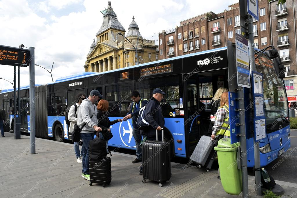 Közlekedés - Budapest - Közvetlen Airport Express autóbuszjárat a repülőtérre