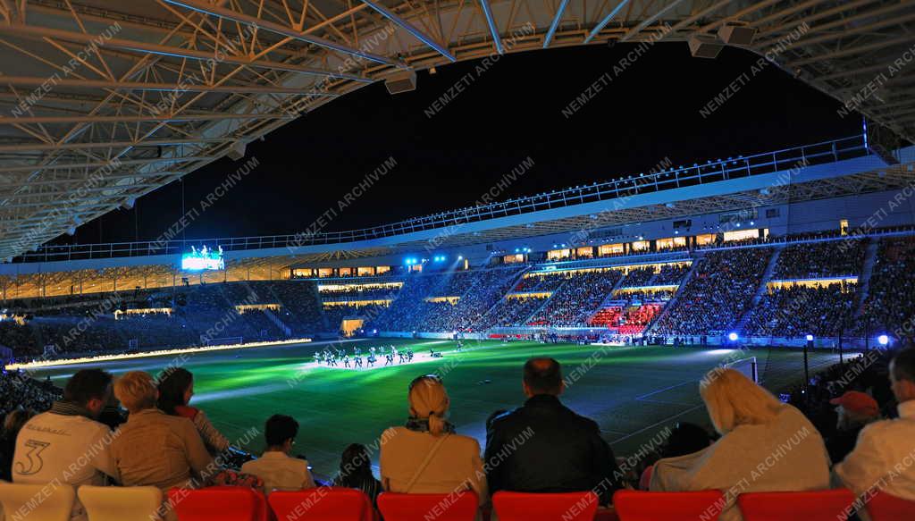 Sportlétesítmény - Debrecen - Felavatták a Nagyerdei Stadiont