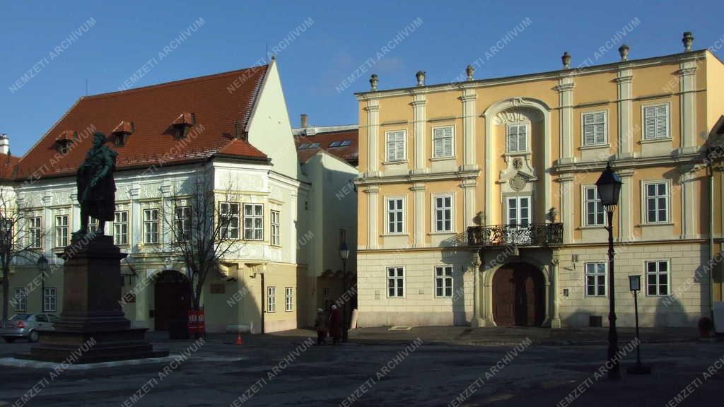 Városkép - Győr - Műemlékek a Bécsi kapu téren