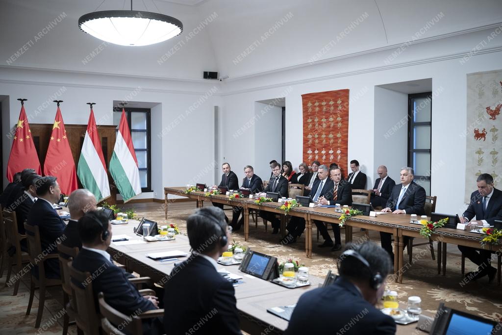 A kínai elnök Budapesten