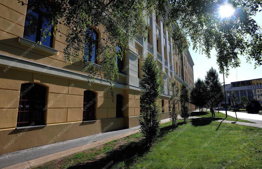 Műemlék-felújítás - Debrecen - Református Kollégium