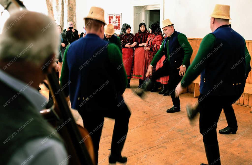 Hagyomány - Szék - Húsvéti táncház