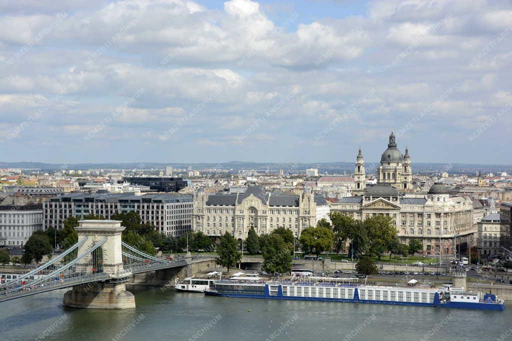 Városkép - Budapest - Kilátás a Budai Várból