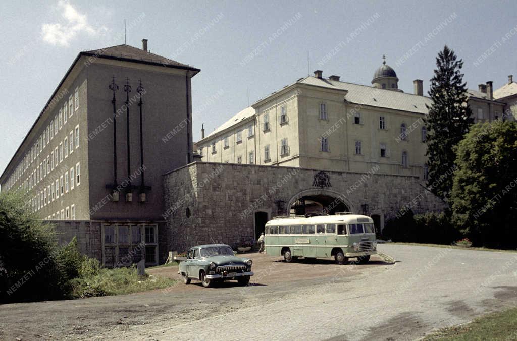 Egyház - Pannonhalmi Bencés Főapátság