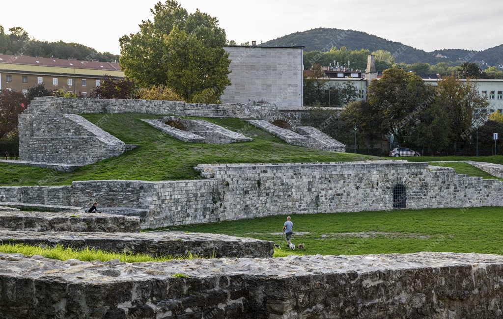 Városkép - Budapest - Óbuda - Aquincum katonai amfiteátrum