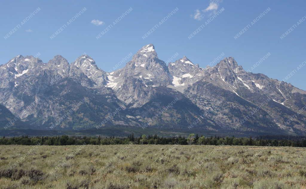 Természet - Yellowstone - A Sziklás-hegység vonulata