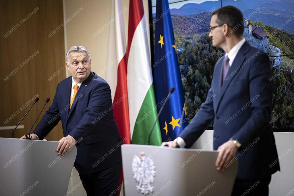 EU-csúcs - Orbán Viktor Brüsszelben