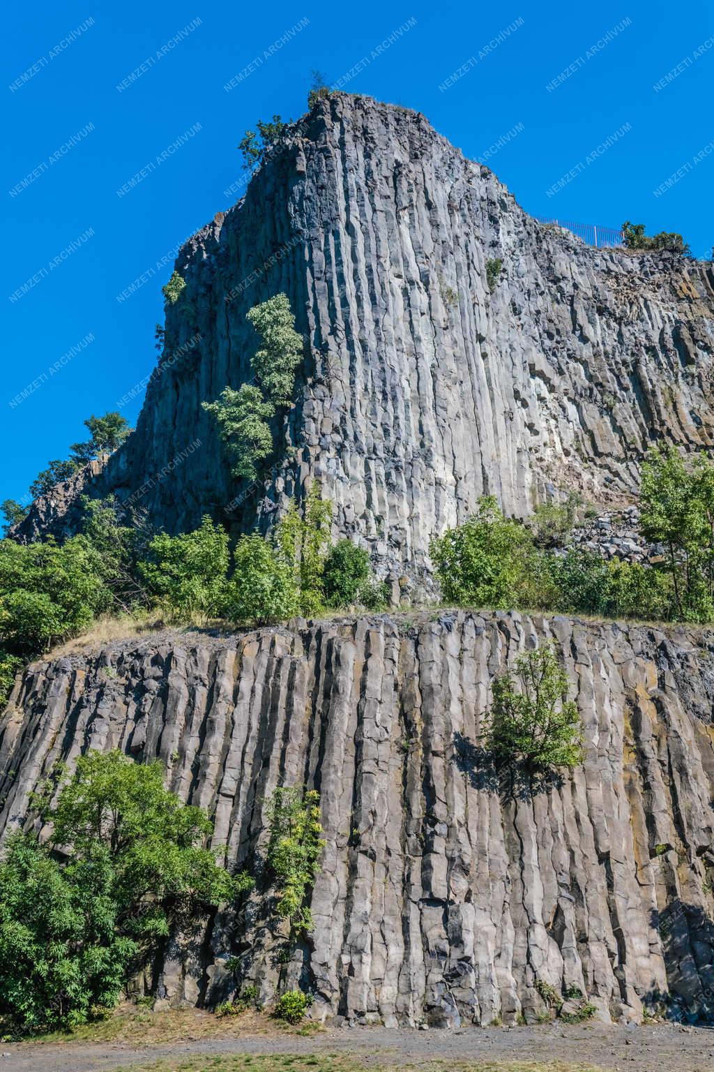 Geológia - Monoszló - Hegyestű Geológiai bemutatóhely