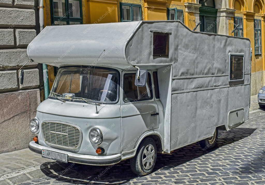 Közlekedés - Budapest - Barkas