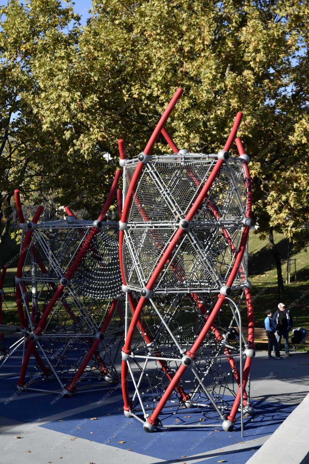 Szabadidő - Budapest - Puskás Aréna Park